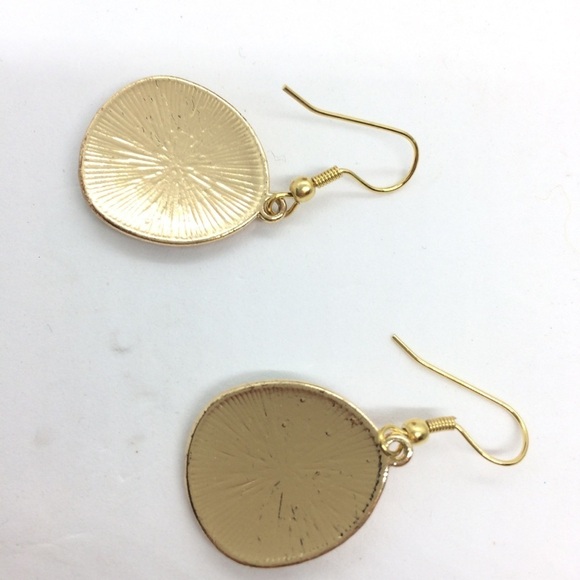 3/$30 RAINBOW MULTI COLOR RHINESONE GOLD TONE PRIDE EARRINGS - Picture 11 of 11